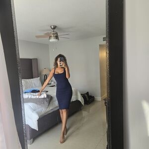 Navy Midi Dress !